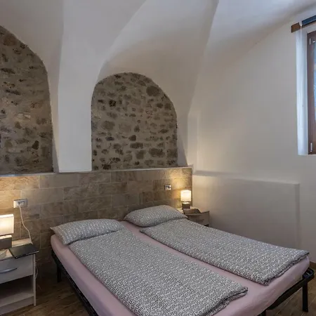 Antica Corte Ginevra * Tremosine